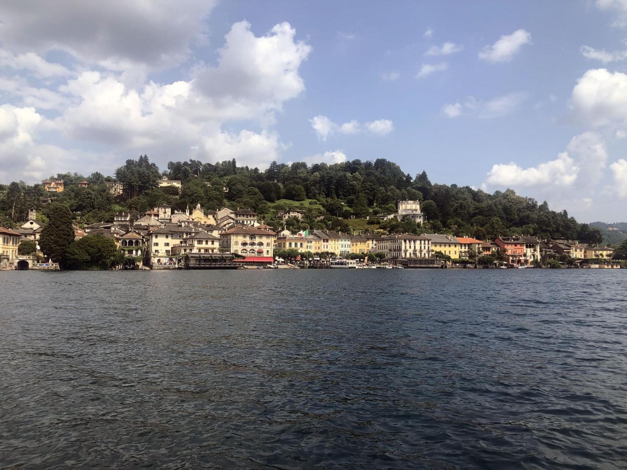 Appartamento Vacanze Al Lago Орта Сан Джулио Екстериор снимка
